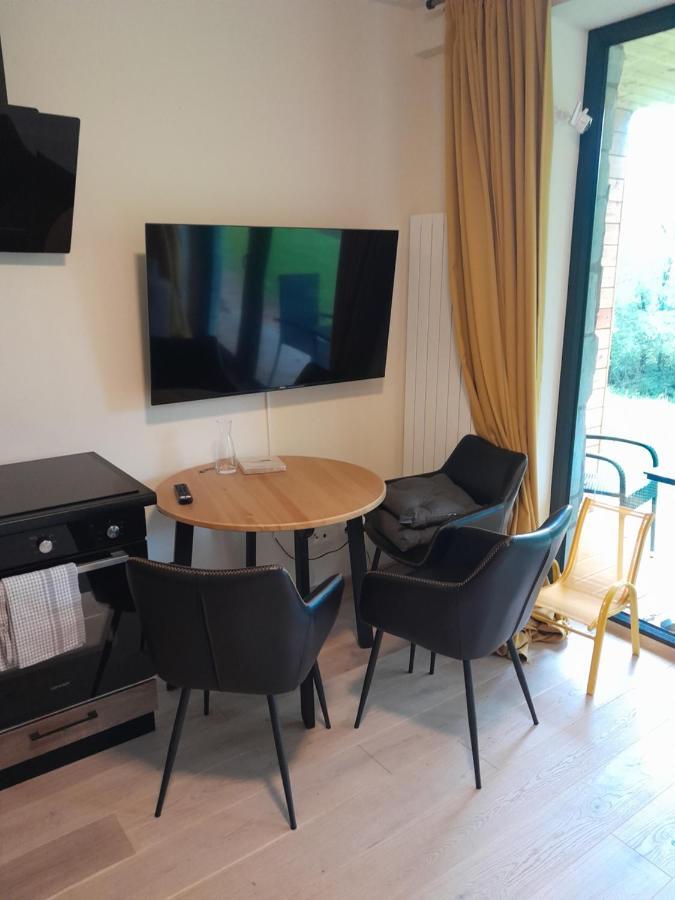 Apartman Pod Jasanem Hojsova Straz Brcalnik Apartment Zelezna Ruda Exterior photo